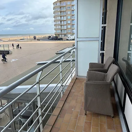 Elegant 2-bedroom With A Sleeping Corner And Stunning Front Sea View T15